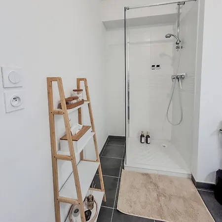 Cosy Idealement Situe * دوسين شاربْيوه